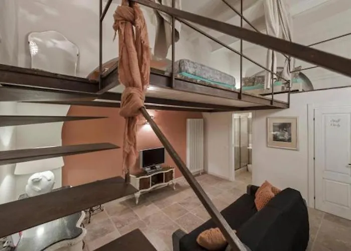 Shabby Loft In Colosseum Appartement *