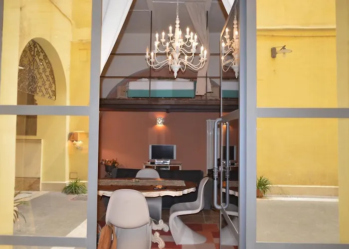 Shabby Loft In Colosseum Appartement *