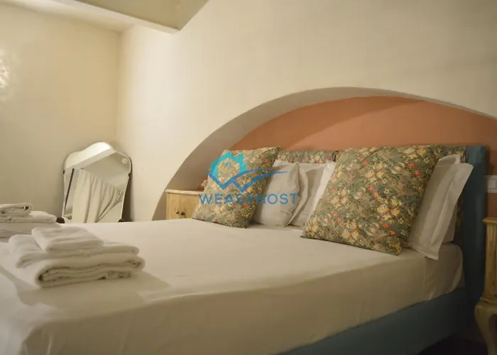 Shabby Loft In Colosseum *