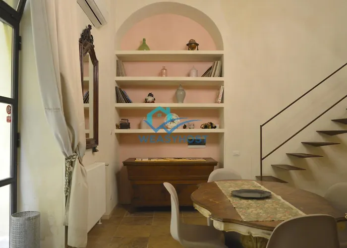 Shabby Loft In Colosseum Rome